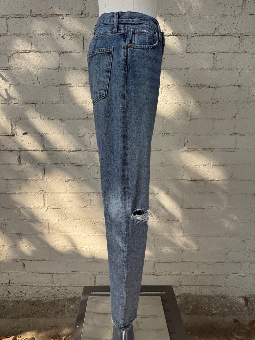 Agolde 90s Pinch Waist High Rise Straight Distressed Jeans Size 25 (estimated) - Picture 6 of 16